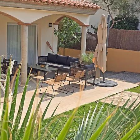 Casa Pilans Con Jardín Y Piscina Privada Casa de férias *